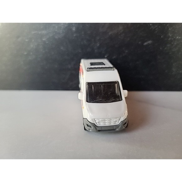 2011 Mattel Ambulance Toy Car - Picture 2 of 10